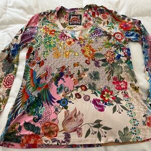 Johnny Was Los Angeles (3piece bundle)Graphic Blouse